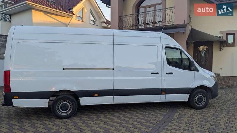 Вантажний фургон Mercedes-Benz Sprinter 2021 в Рівному