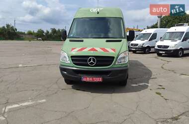 Грузовой фургон Mercedes-Benz Sprinter 2011 в 