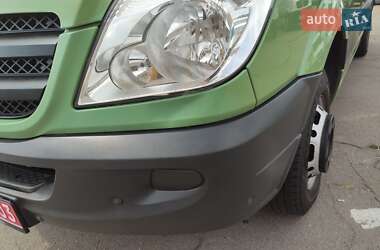 Грузовой фургон Mercedes-Benz Sprinter 2011 в 
