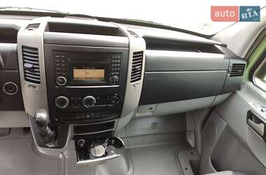 Грузовой фургон Mercedes-Benz Sprinter 2011 в 