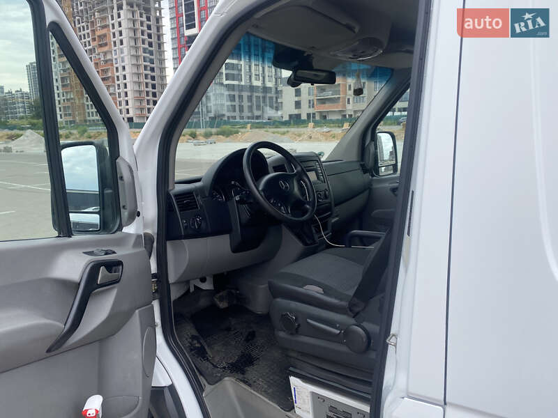 Вантажний фургон Mercedes-Benz Sprinter 2011 в Києві