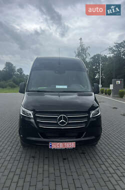 Грузовой фургон Mercedes-Benz Sprinter 2021 в 