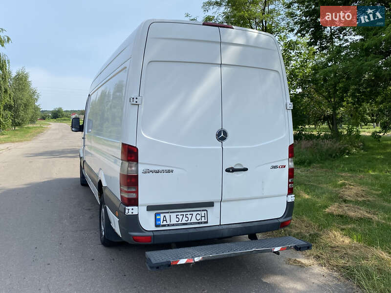 Вантажний фургон Mercedes-Benz Sprinter 2012 в Миронівці