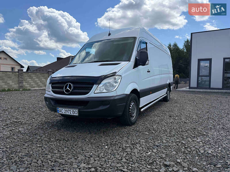 Mercedes-Benz Sprinter 2012