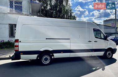 Грузовой фургон Mercedes-Benz Sprinter 2010 в 