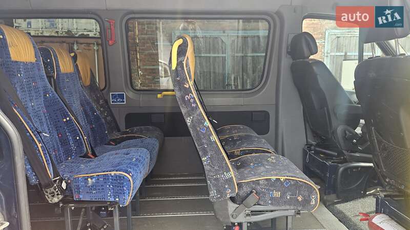 Вантажопасажирський фургон Mercedes-Benz Sprinter 2012 в Рівному
