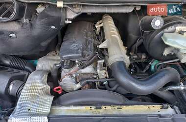 Микроавтобус Mercedes-Benz Sprinter 2003 в  фото 2 Микроавтобус Mercedes-Benz Sprinter 2003 в