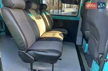 Микроавтобус Mercedes-Benz Sprinter 2003 в  фото 4 Микроавтобус Mercedes-Benz Sprinter 2003 в