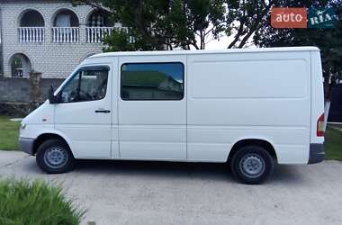 Микроавтобус Mercedes-Benz Sprinter 2001 в Вараше