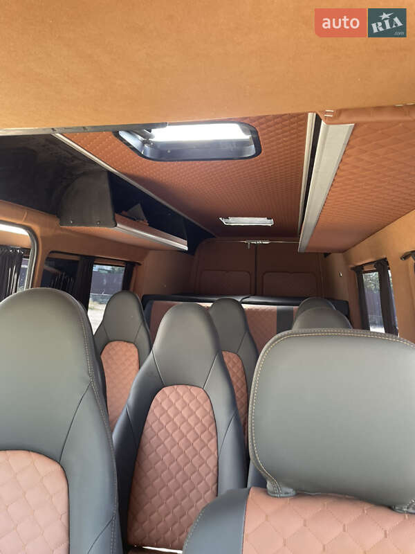 Микроавтобус Mercedes-Benz Sprinter 2005 в Черновцах
