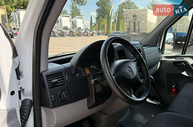 Грузовой фургон Mercedes-Benz Sprinter 2016 в 