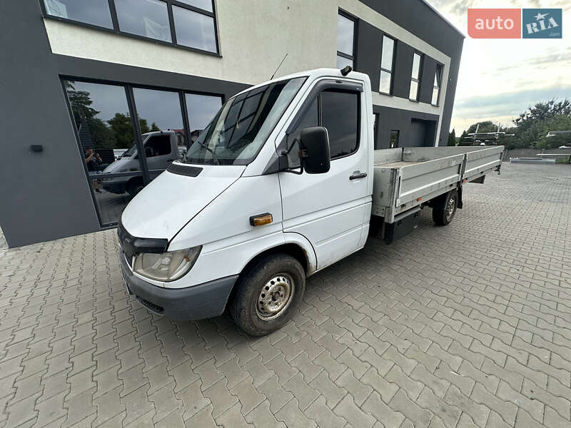 Mercedes-Benz Sprinter 2004