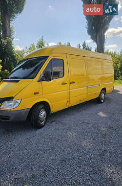 Грузовой фургон Mercedes-Benz Sprinter 2004 в  фото 2 Грузовой фургон Mercedes-Benz Sprinter 2004 в