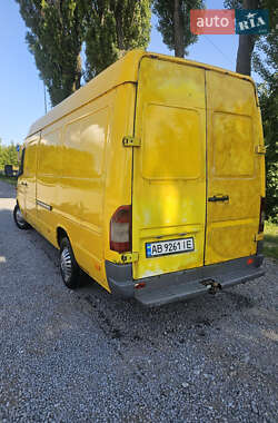 Грузовой фургон Mercedes-Benz Sprinter 2004 в  фото 10 Грузовой фургон Mercedes-Benz Sprinter 2004 в