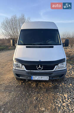 Вантажопасажирський фургон Mercedes-Benz Sprinter 2006 в Івано-Франківську
