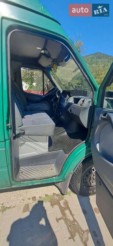 Микроавтобус Mercedes-Benz Sprinter 2003 в Рахове
