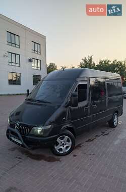 Грузопассажирский фургон Mercedes-Benz Sprinter 2004 в Сумах