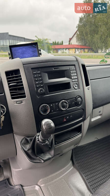 Вантажний фургон Mercedes-Benz Sprinter 2017 в Луцьку фото 15 Вантажний фургон Mercedes-Benz Sprinter 2017 в Луцьку