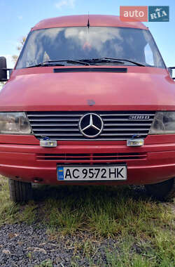 Вантажопасажирський фургон Mercedes-Benz Sprinter 1996 в Луцьку