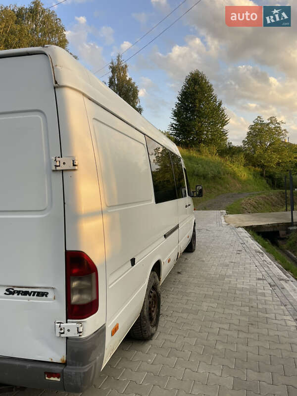 Грузопассажирский фургон Mercedes-Benz Sprinter 2005 в Дрогобыче