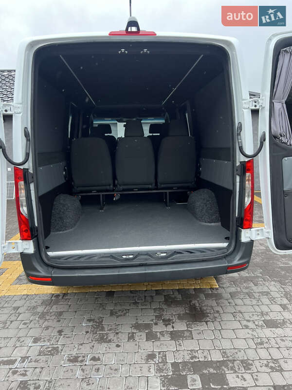 Грузопассажирский фургон Mercedes-Benz Sprinter 2021 в Киеве фото 12 Грузопассажирский фургон Mercedes-Benz Sprinter 2021 в Киеве