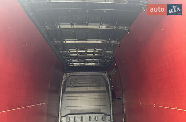 Грузовой фургон Mercedes-Benz Sprinter 2022 в 