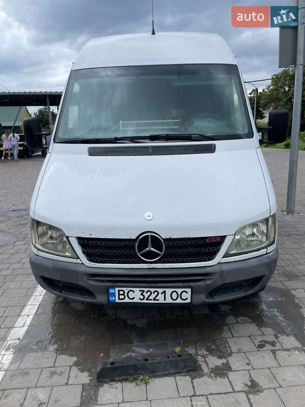 Mercedes-Benz Sprinter 2004