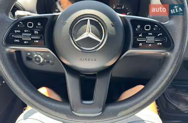 Грузовой фургон Mercedes-Benz Sprinter 2020 в 
