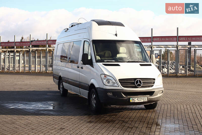 Будинок на колесах Mercedes-Benz Sprinter 2007 в Львові