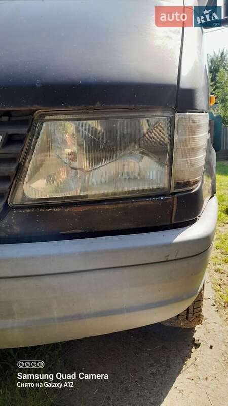 Вантажопасажирський фургон Mercedes-Benz Sprinter 1998 в Чернівцях