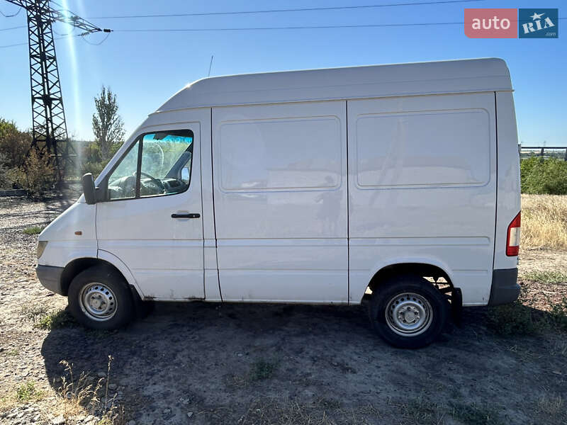 Вантажний фургон Mercedes-Benz Sprinter 2002 в Кривому Розі