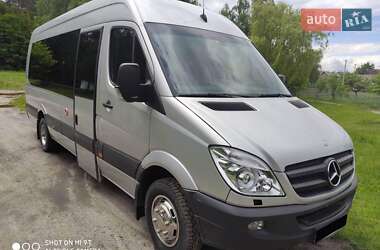 Туристический / Междугородний автобус Mercedes-Benz Sprinter 2011 в Умани
