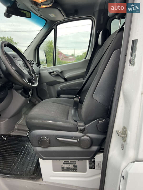 Микроавтобус Mercedes-Benz Sprinter 2016 в Косове