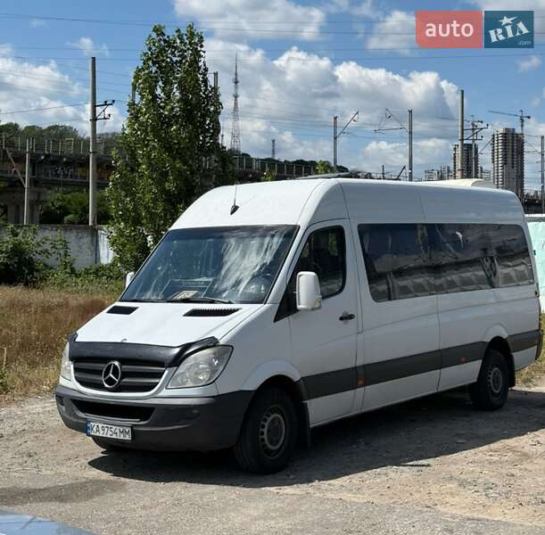 Туристический / Междугородний автобус Mercedes-Benz Sprinter 2012 в 