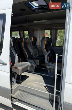 Туристический / Междугородний автобус Mercedes-Benz Sprinter 2012 в 