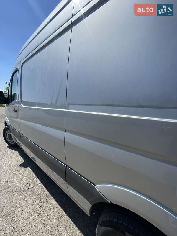Грузовой фургон Mercedes-Benz Sprinter 2012 в Черновцах
