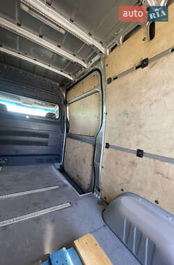 Грузовой фургон Mercedes-Benz Sprinter 2012 в 