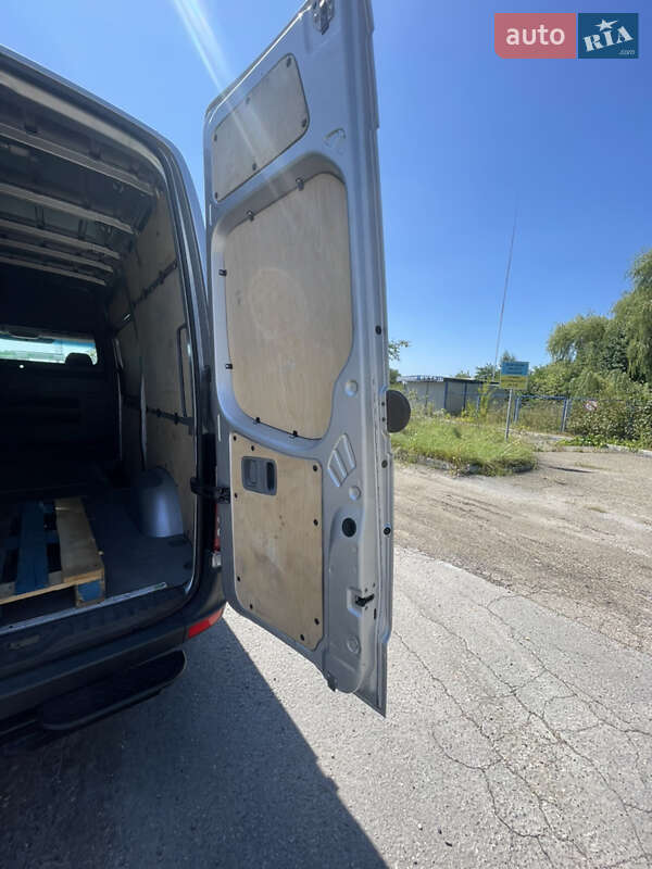 Грузовой фургон Mercedes-Benz Sprinter 2012 в Черновцах