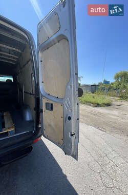 Грузовой фургон Mercedes-Benz Sprinter 2012 в 