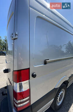 Грузовой фургон Mercedes-Benz Sprinter 2012 в 