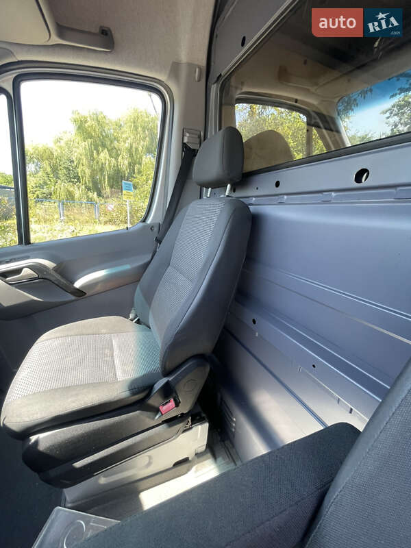 Грузовой фургон Mercedes-Benz Sprinter 2012 в Черновцах