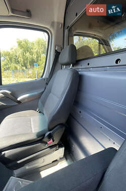 Грузовой фургон Mercedes-Benz Sprinter 2012 в 