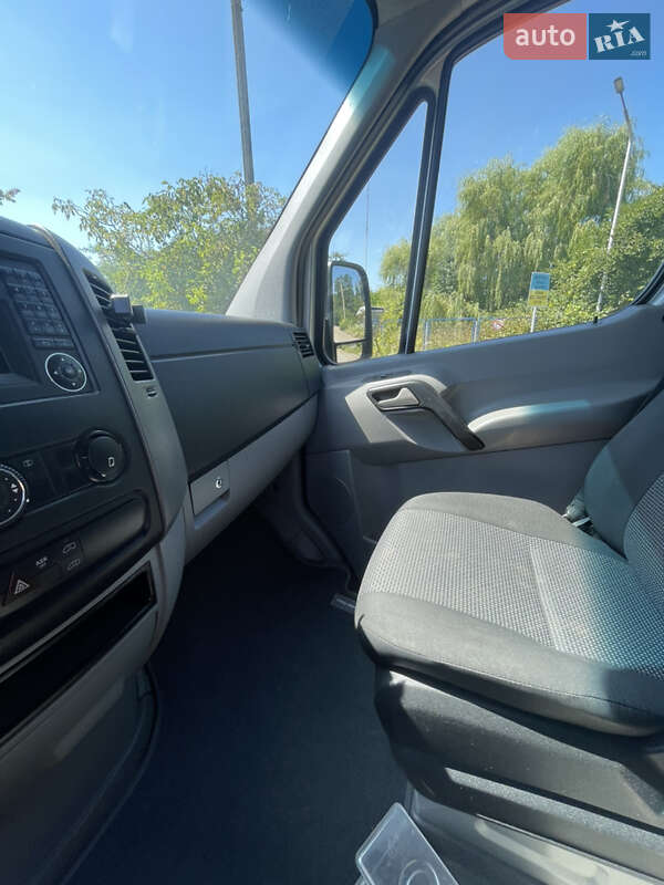 Грузовой фургон Mercedes-Benz Sprinter 2012 в Черновцах