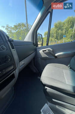 Грузовой фургон Mercedes-Benz Sprinter 2012 в 