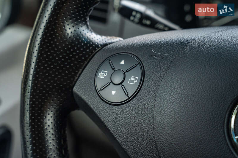 Микроавтобус Mercedes-Benz Sprinter 2015 в Черновцах фото 57 Микроавтобус Mercedes-Benz Sprinter 2015 в Черновцах