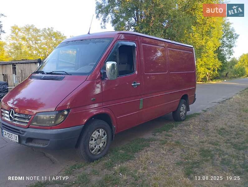 Грузовой фургон Mercedes-Benz Sprinter 2003 в 