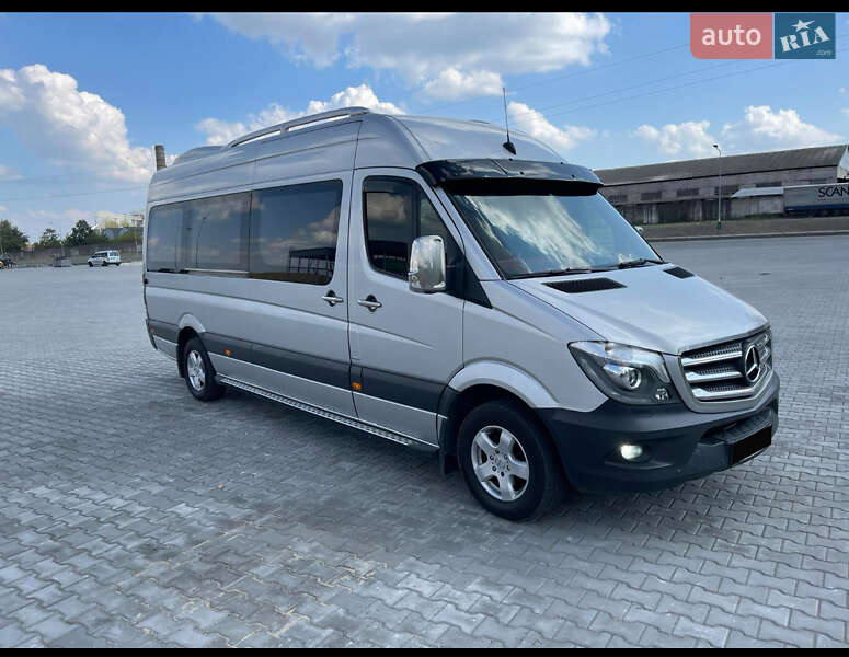 Мікроавтобус Mercedes-Benz Sprinter 2015 в Дніпрі фото Мікроавтобус Mercedes-Benz Sprinter 2015 в Дніпрі