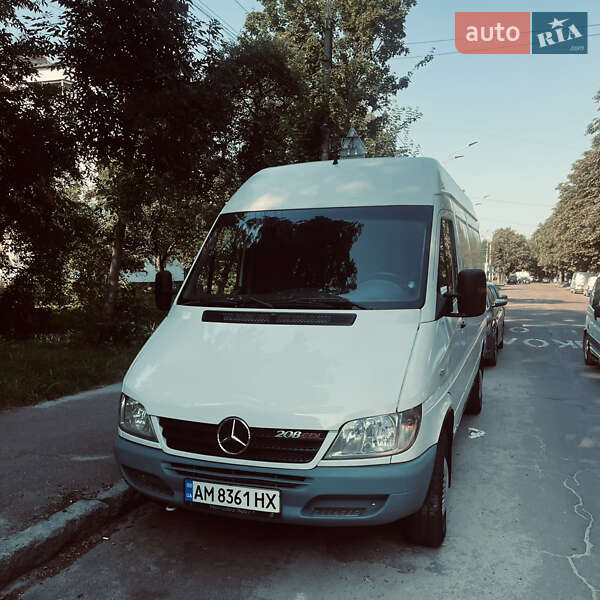 Грузовой фургон Mercedes-Benz Sprinter 2005 в Житомире