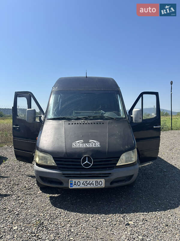 Mercedes-Benz Sprinter 2002