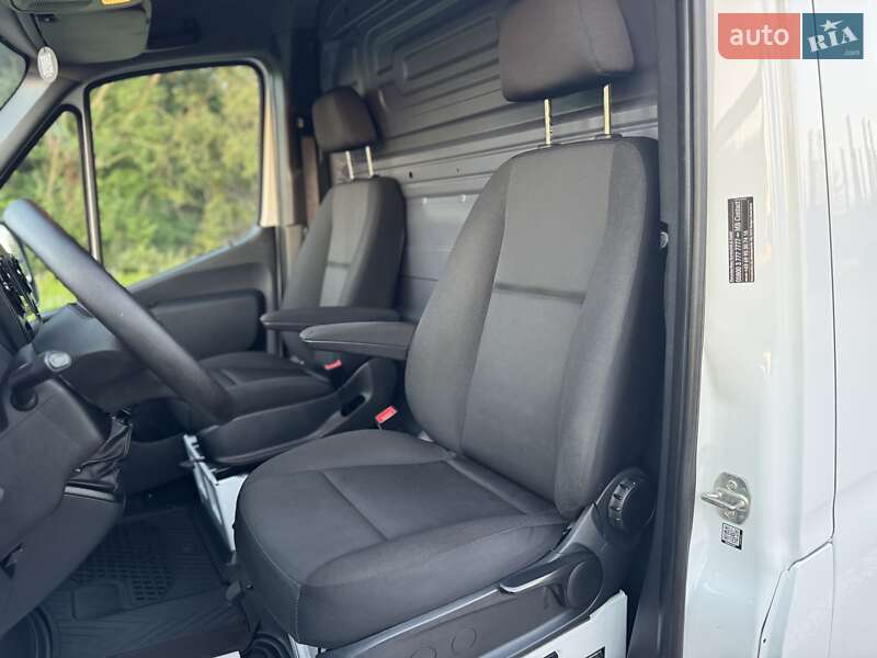 Грузовой фургон Mercedes-Benz Sprinter 2019 в Дубно фото 27 Грузовой фургон Mercedes-Benz Sprinter 2019 в Дубно